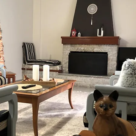 Ifinoi House * Nea Tirins