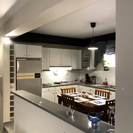 Ifinoi House Apartment *