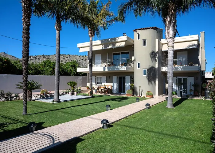 Ifinoi House * Nea Tirins