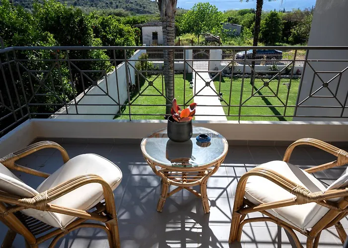 Ifinoi House Апартаменты *