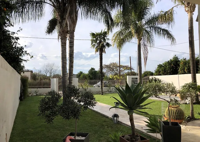 Ifinoi House Nea Tirins