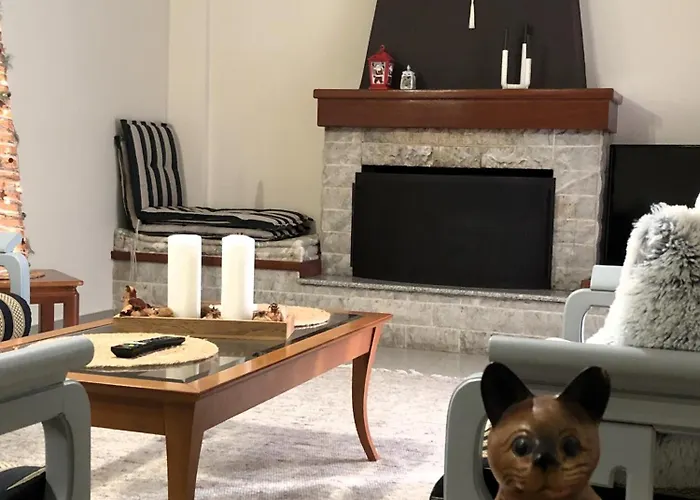 Ifinoi House * Nea Tirins