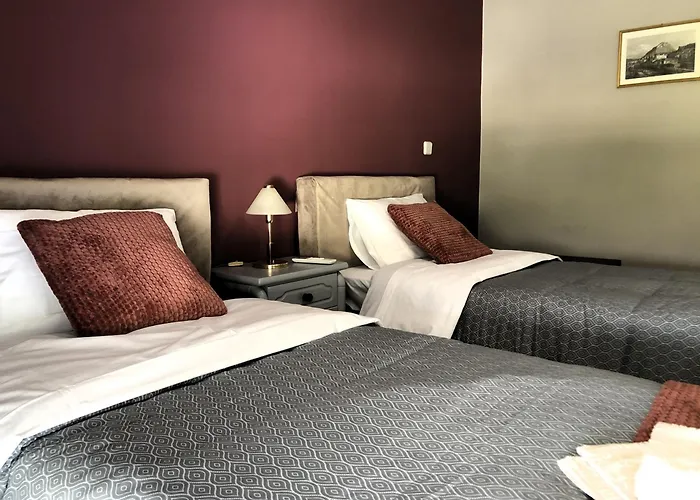 Ifinoi House * Nea Tirins