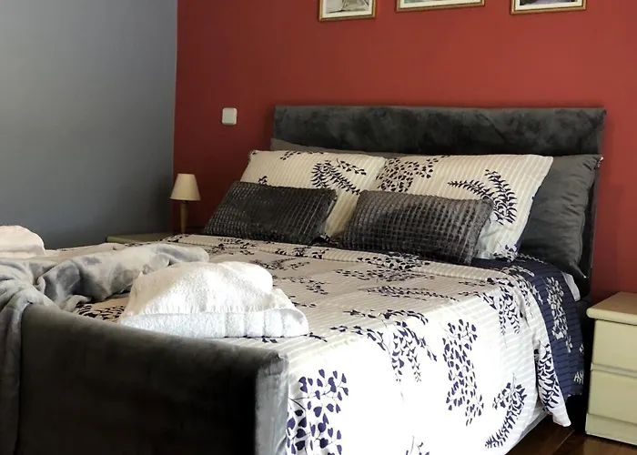 Апартаменты Ifinoi House